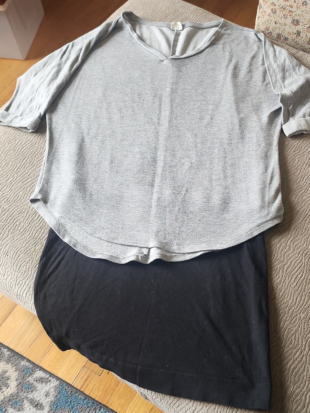 90's Costume Featuring Light Gray 3/4 Sleeve Top With H&M Black Mini Skirt